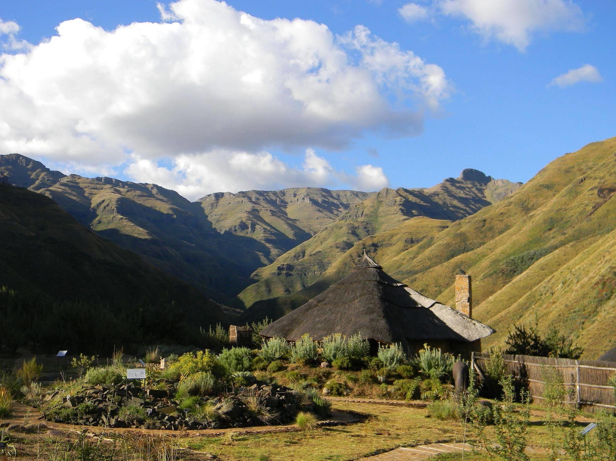 Maliba Mountain Lodge Butha-Buthe エクステリア 写真