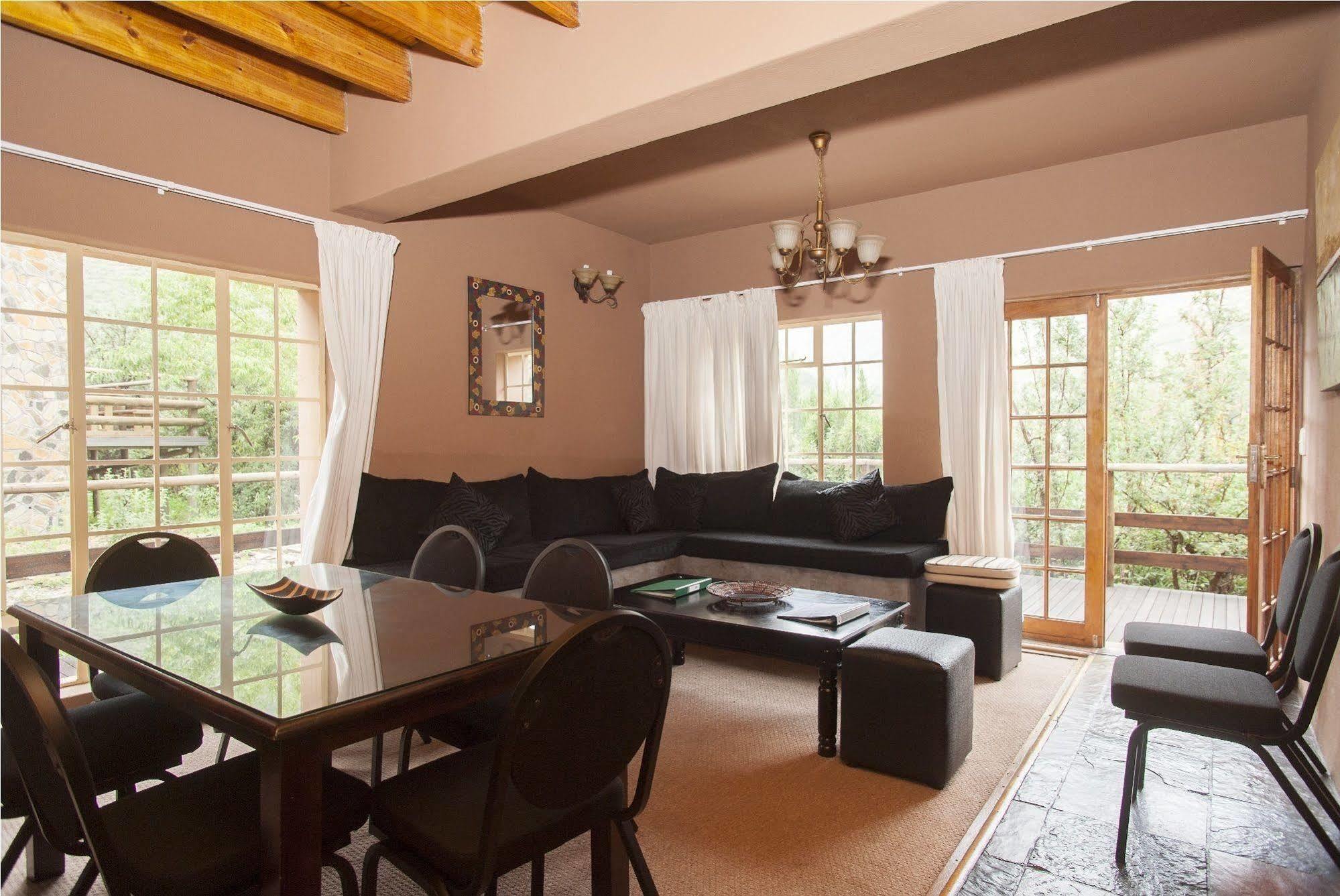 Maliba Mountain Lodge Butha-Buthe エクステリア 写真