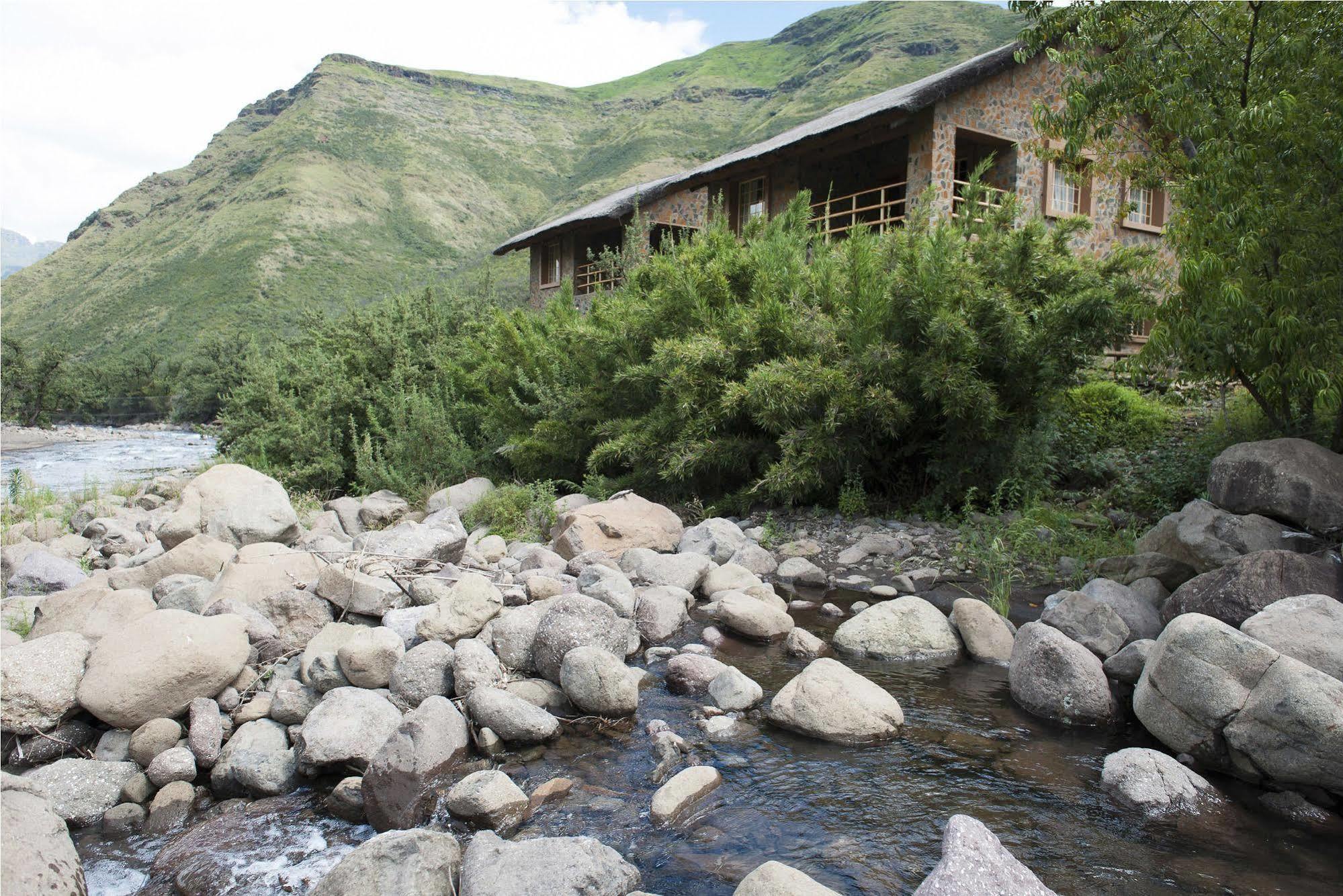 Maliba Mountain Lodge Butha-Buthe エクステリア 写真
